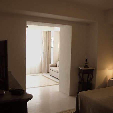 Hotel Santa Marina Antica Foresteria سانتا مارينا سالينا المظهر الخارجي الصورة