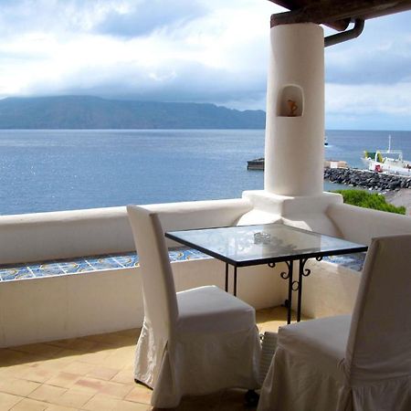Hotel Santa Marina Antica Foresteria سانتا مارينا سالينا الغرفة الصورة