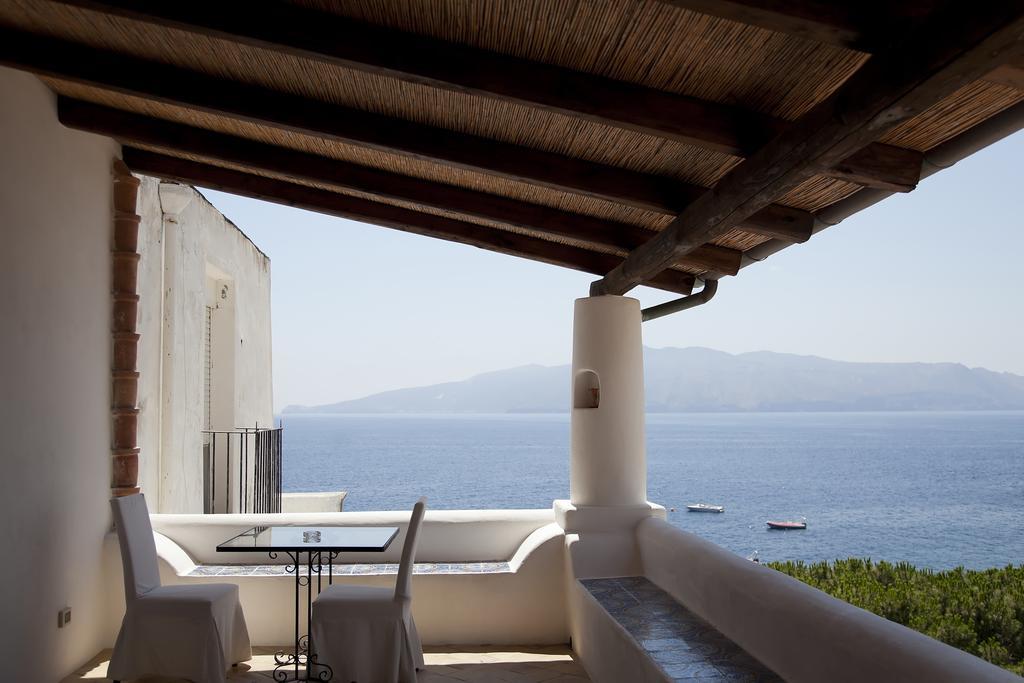 Hotel Santa Marina Antica Foresteria سانتا مارينا سالينا المظهر الخارجي الصورة